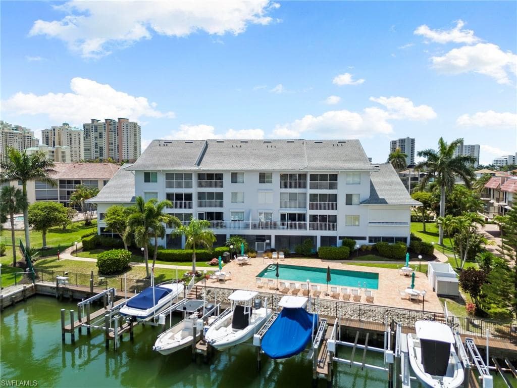 919 Huron CT B402 MARCO ISLAND, FL 34145