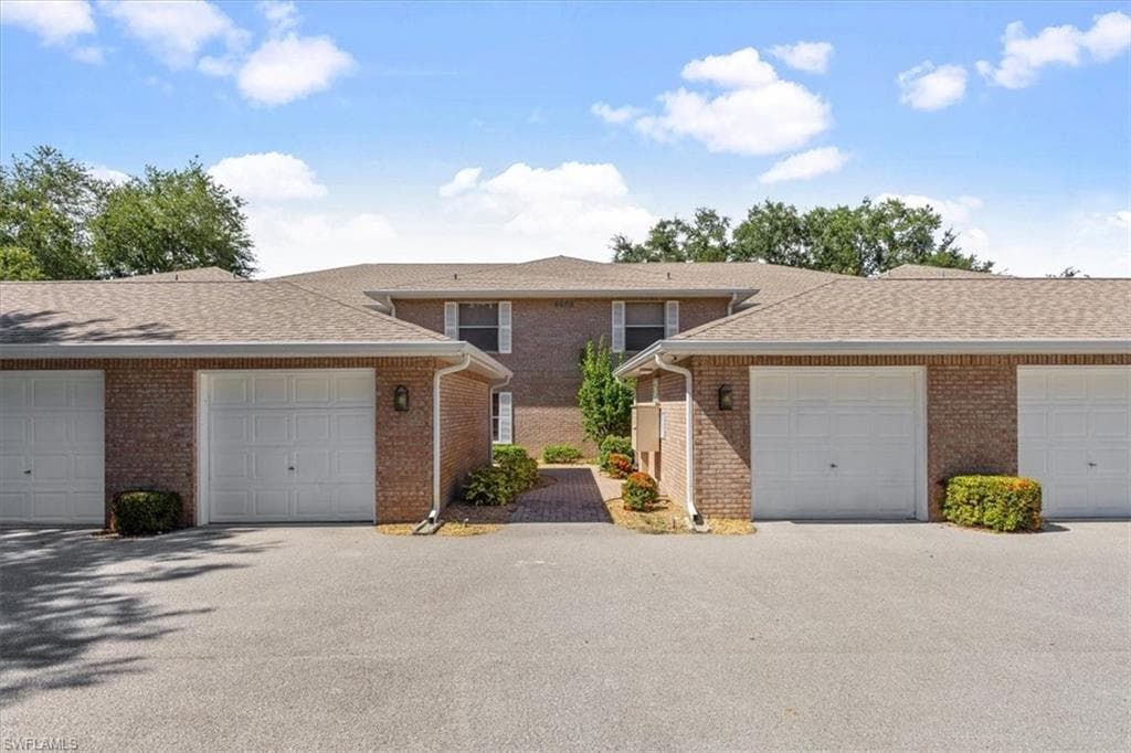 6670 ILEX CIR 4G NAPLES, FL 34109