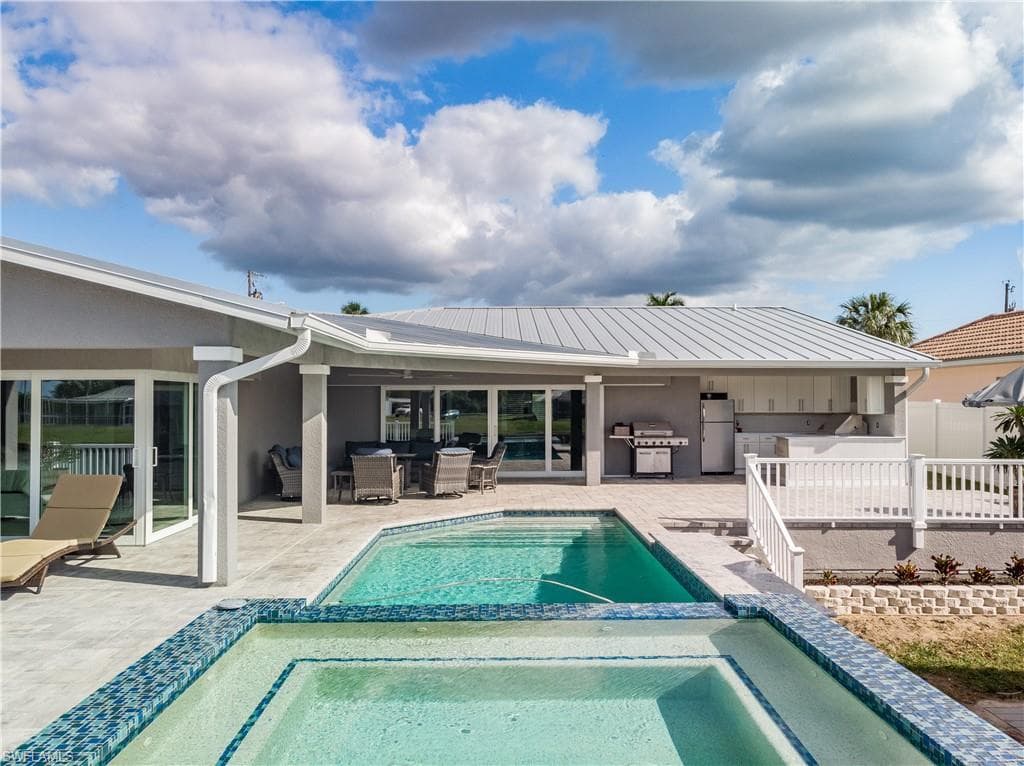 2195 Havana AVE FORT MYERS, FL 33905