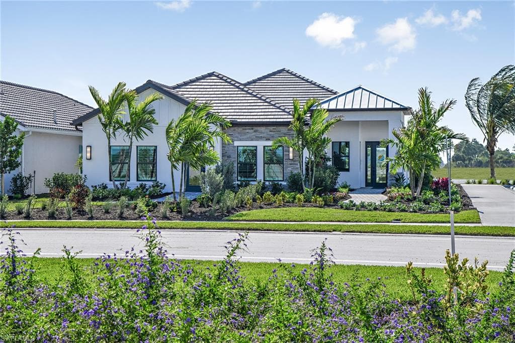 4166 Pegasus WAY NAPLES, FL 34120