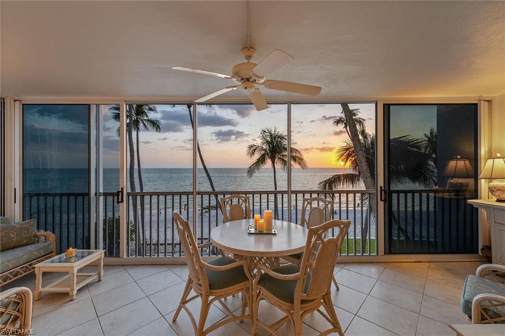 1275 Gulf Shore BLVD N 301 NAPLES, FL 34102