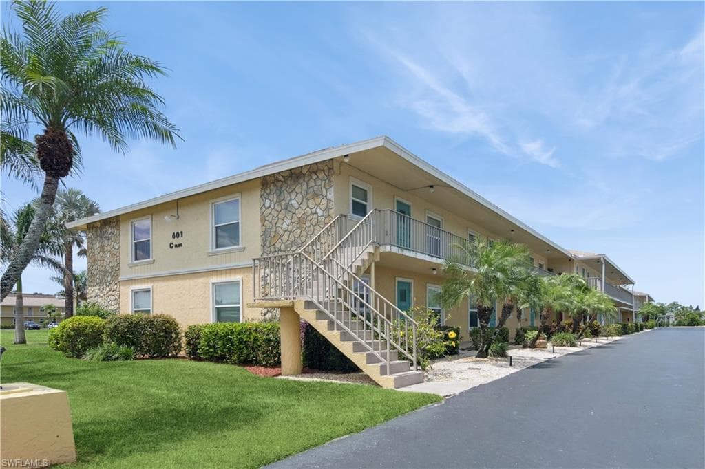 401 Charlemagne BLVD 206C NAPLES, FL 34112