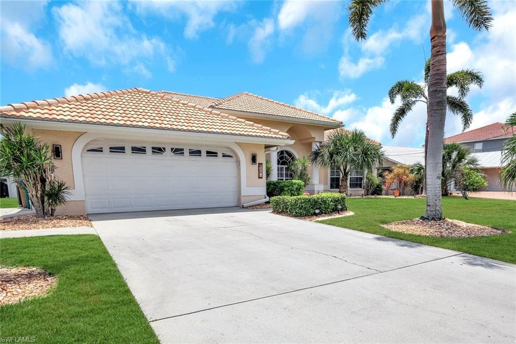 628 SW 56th ST CAPE CORAL, FL 33914