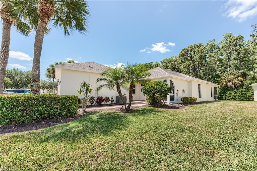 23061 Grassy Pine DR ESTERO, FL 33928