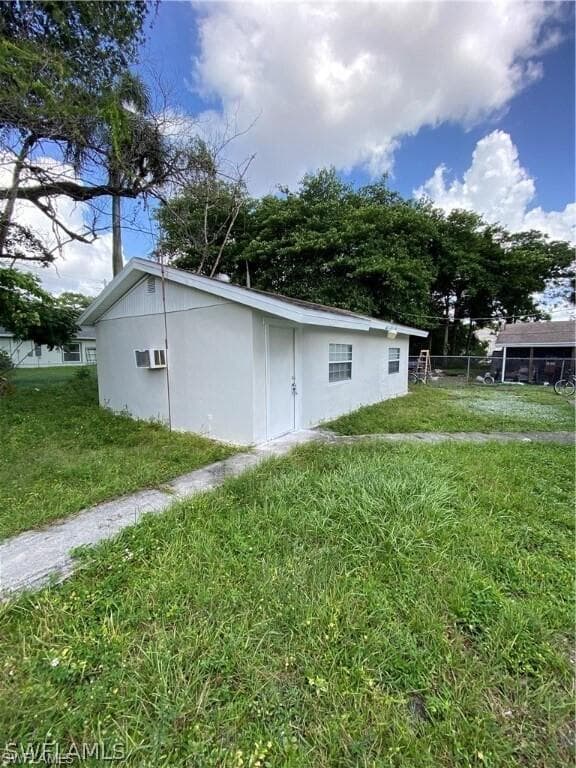 2766 Royal Palm AVE B FORT MYERS, FL 33901