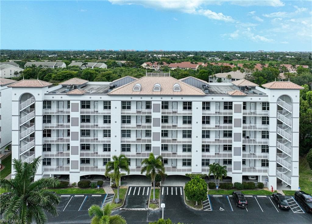 28700 Trails Edge BLVD 404 BONITA SPRINGS, FL 34134