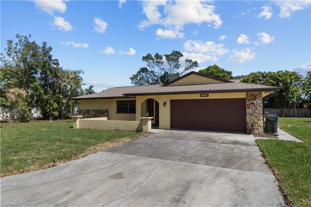 1299 Kasamada DR FORT MYERS, FL 33919