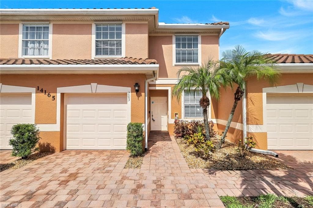 14165 WINCHESTER CT 203 NAPLES, FL 34114