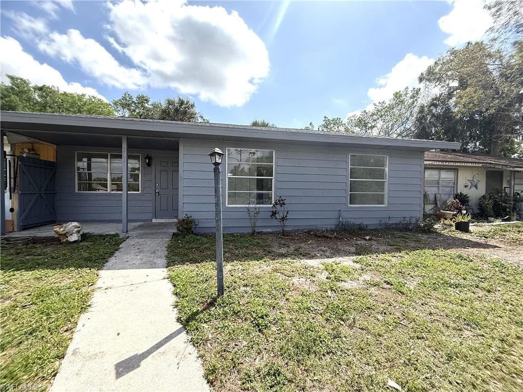 2621 Nightshade LN FORT MYERS, FL 33905