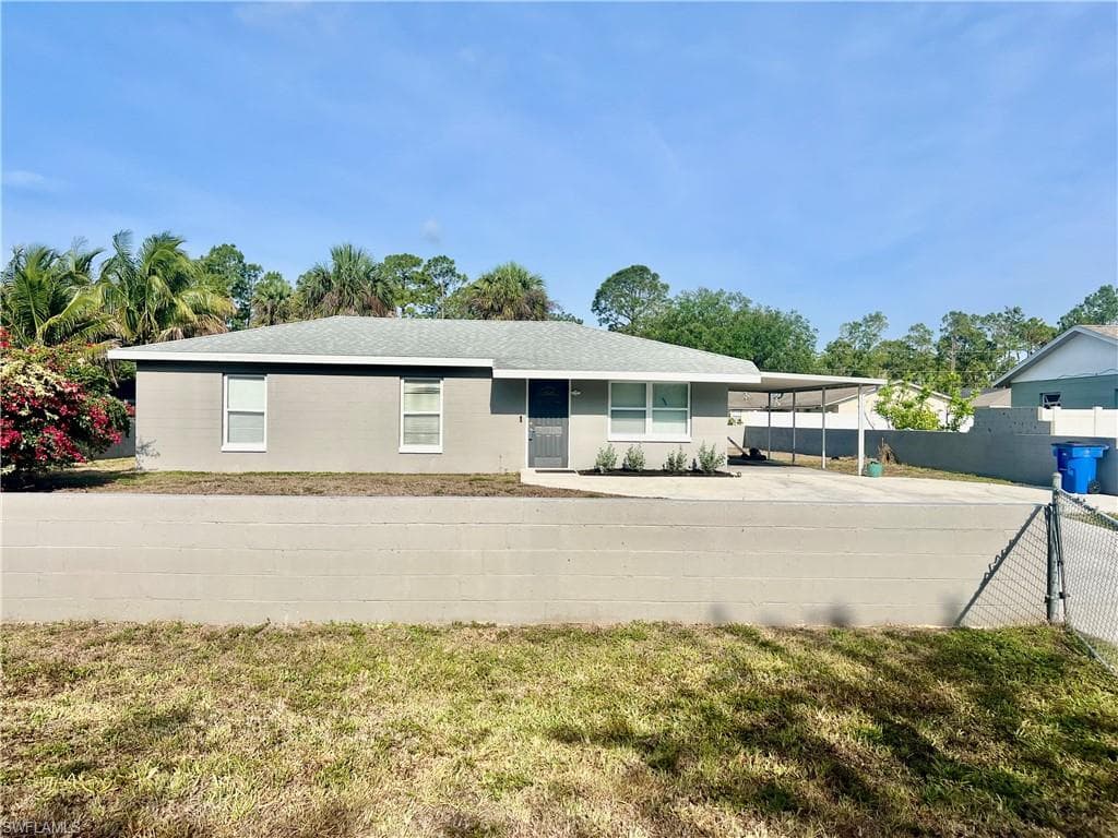 231 Purdue ST LEHIGH ACRES, FL 33936