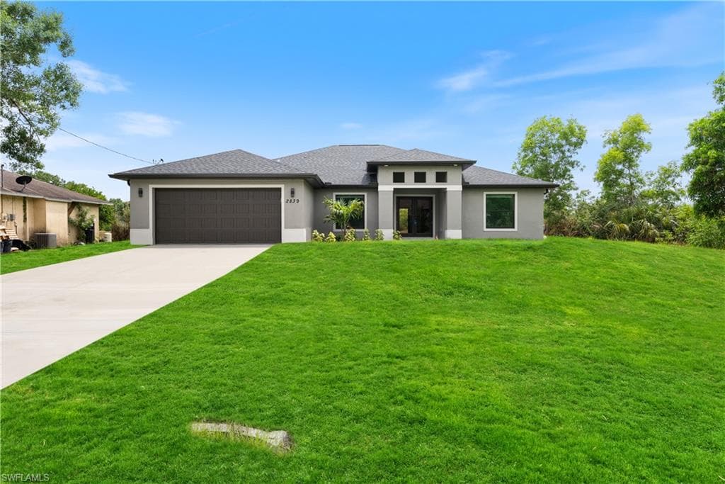 2839 NANCY DR LEHIGH ACRES, FL 33971