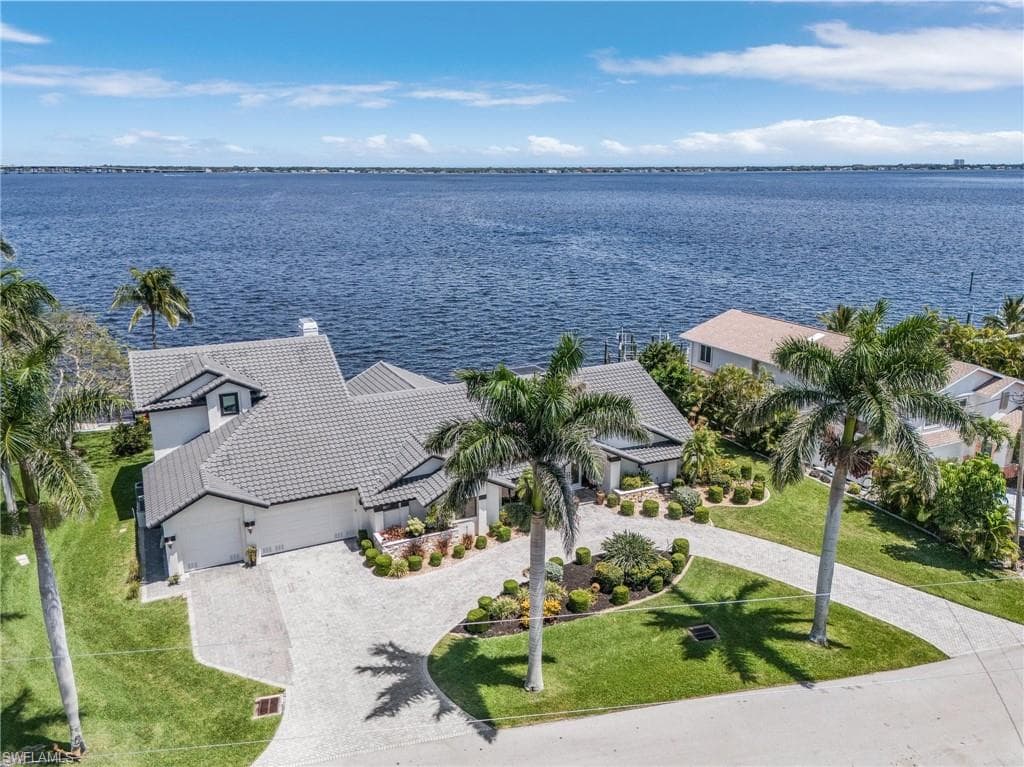 2803 SE 22nd PL CAPE CORAL, FL 33904
