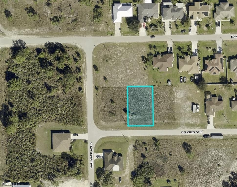 1211 Delores ST E LEHIGH ACRES, FL 33974