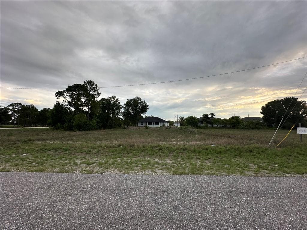 4324 10th ST W LEHIGH ACRES, FL 33971