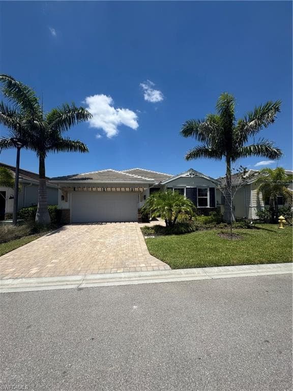 28037 Seasons Tide AVE BONITA SPRINGS, FL 34135