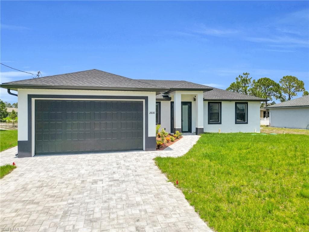 2808 19th ST SW LEHIGH ACRES, FL 33976