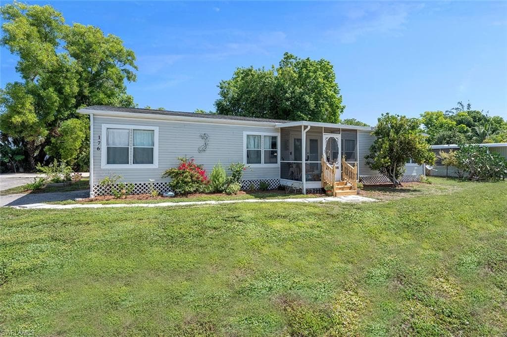 176 Andrea LN NAPLES, FL 34114