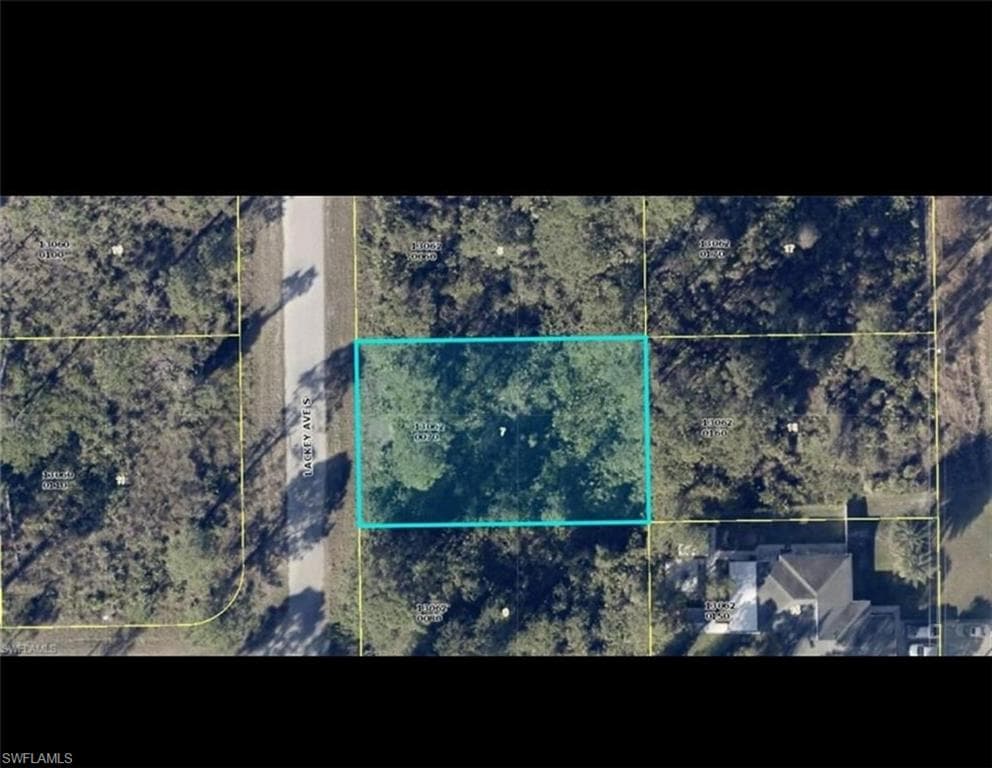 437 Lackey AVE S LEHIGH ACRES, FL 33974
