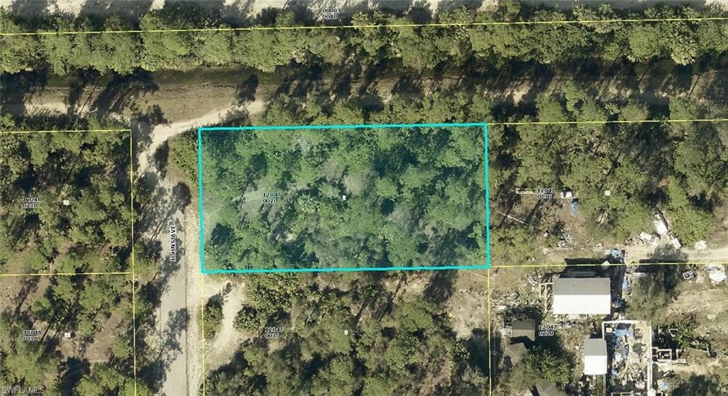 2320 Johns AVE ALVA, FL 33920