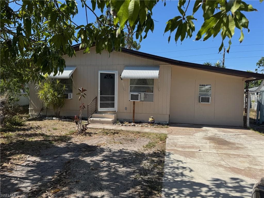 5317 Dixie DR NAPLES, FL 34113