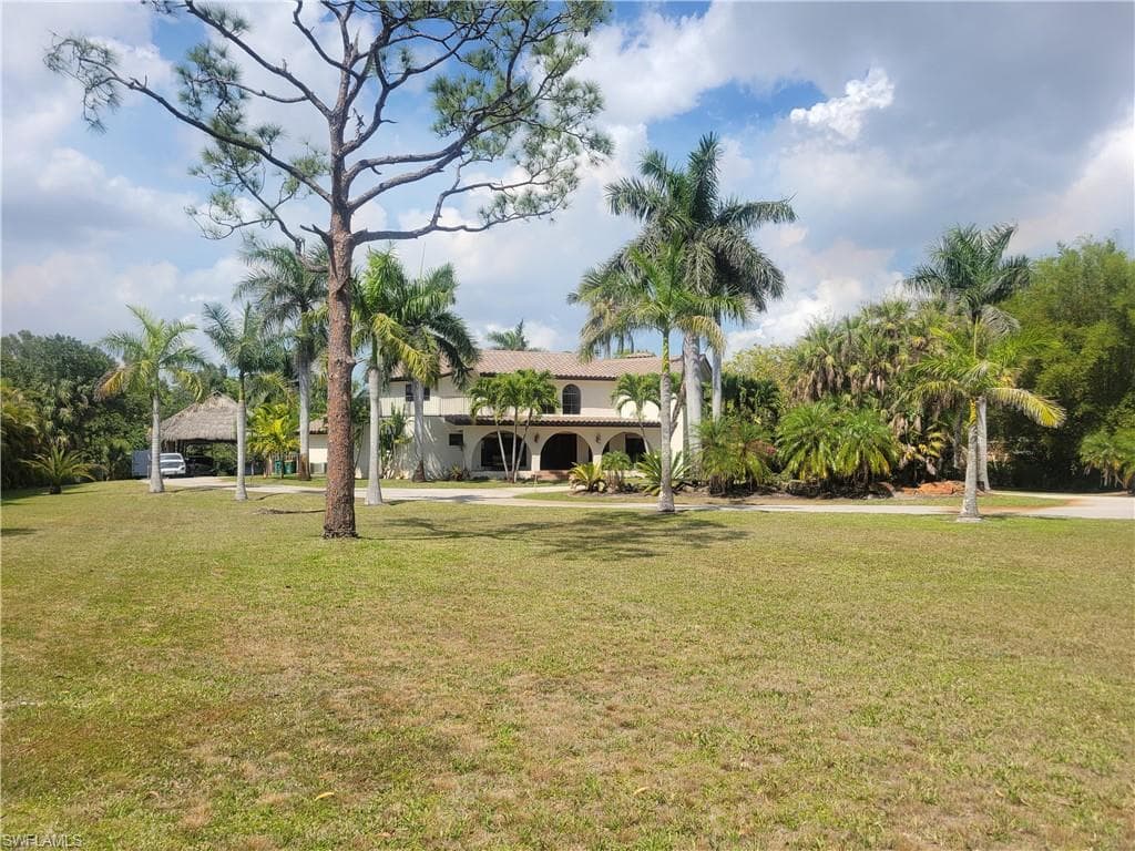 5259 Myrtle LN NAPLES, FL 34113