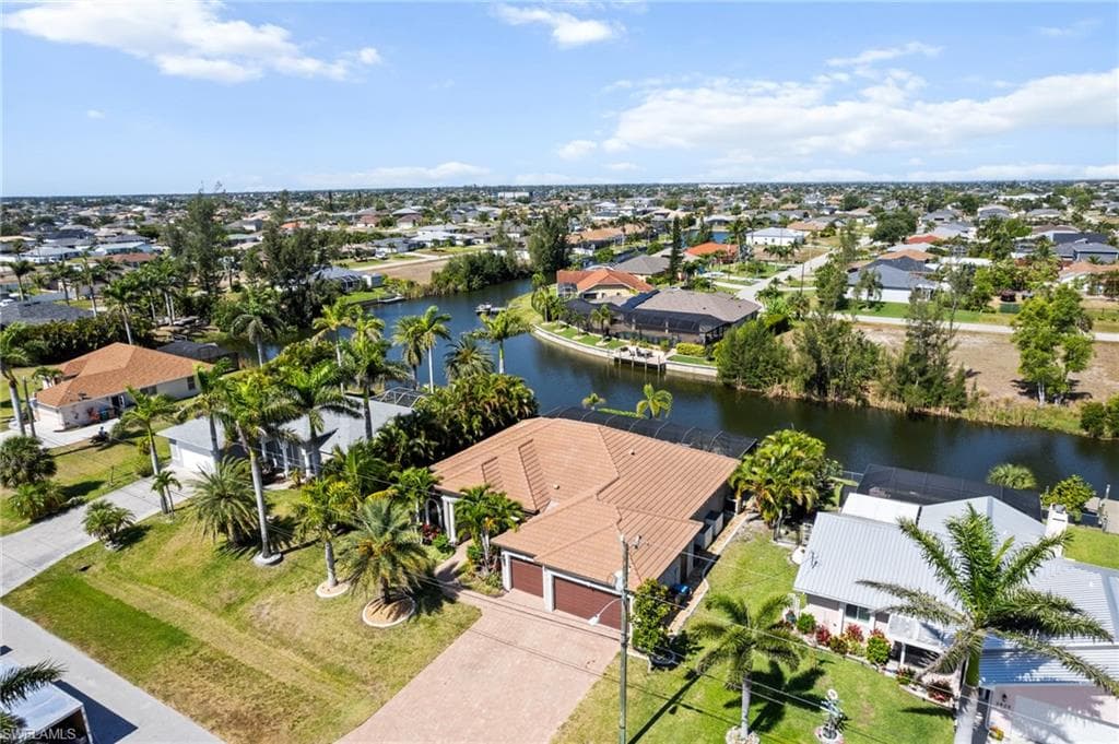 3824 SW 11th PL CAPE CORAL, FL 33914