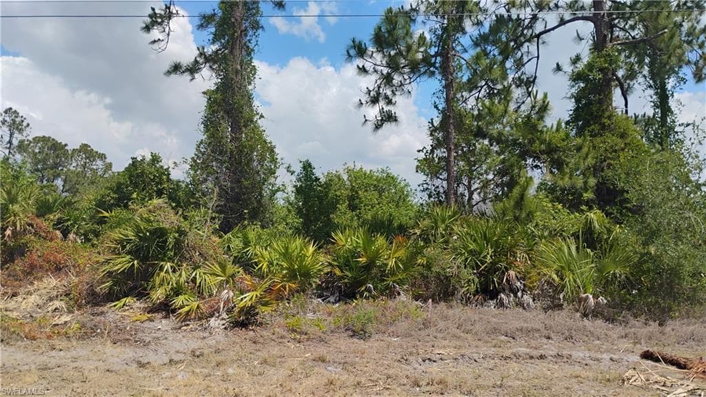 2512 33rd ST SW LEHIGH ACRES, FL 33976