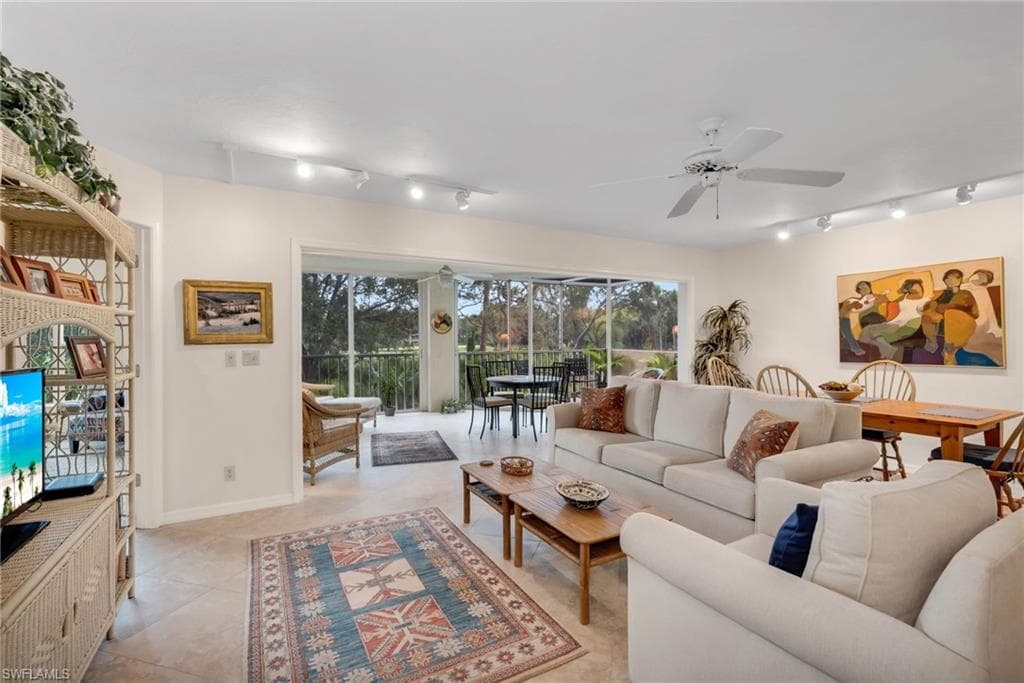 26920 Wedgewood DR 205 BONITA SPRINGS, FL 34134