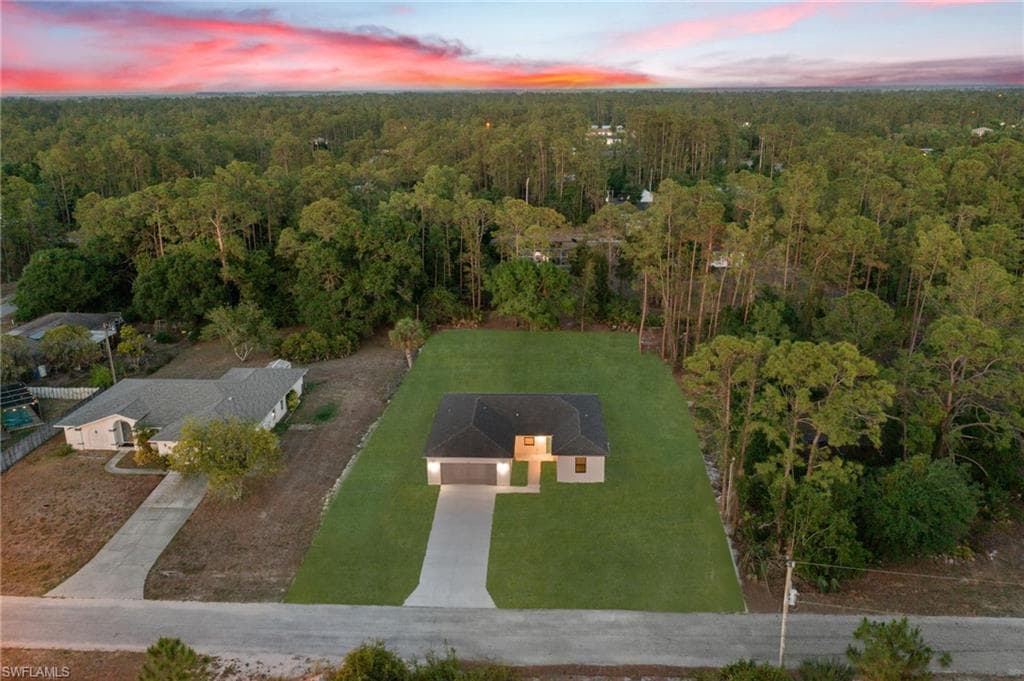 818 Canton AVE LEHIGH ACRES, FL 33972