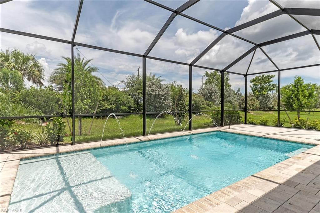 14586 Tropical DR NAPLES, FL 34114