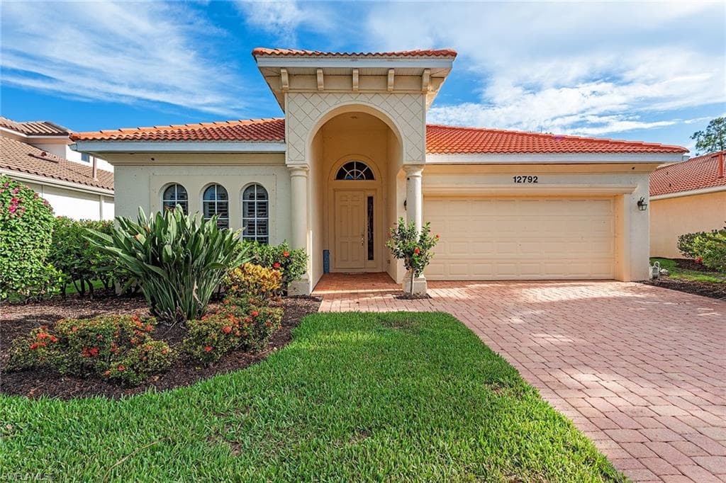 12792 Aviano DR NAPLES, FL 34105