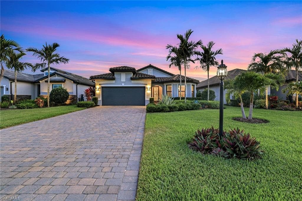 19572 Utopia LN ESTERO, FL 33928