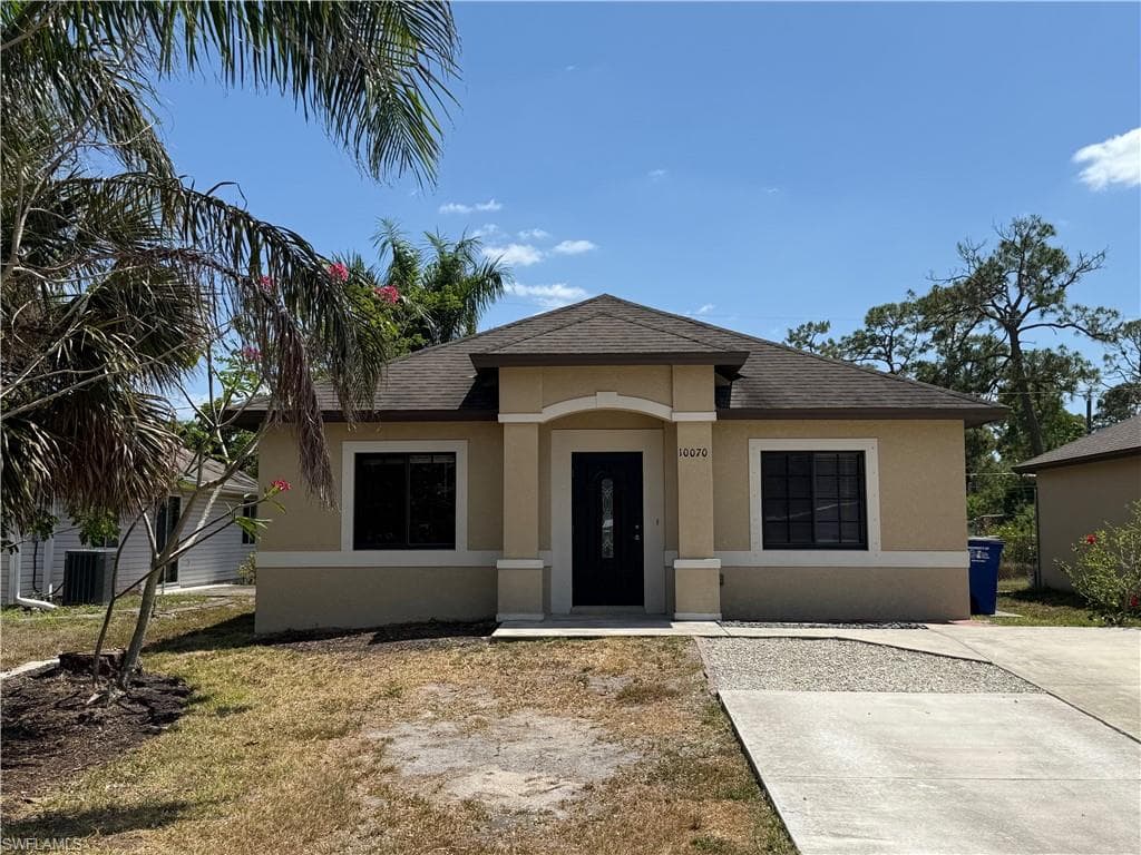 10070 Carolina ST BONITA SPRINGS, FL 34135