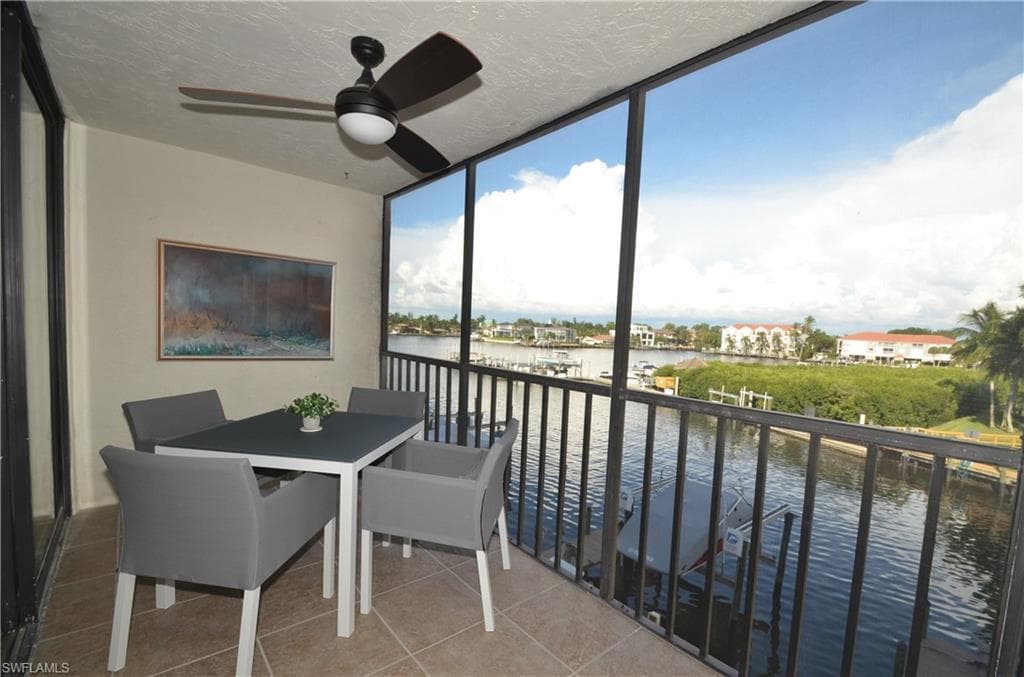 271 Southbay DR 235 NAPLES, FL 34108