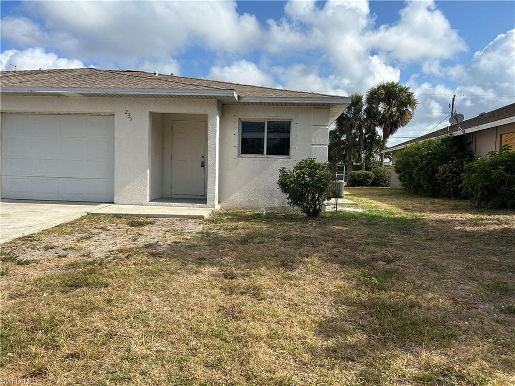 1235 SE 8th TER 1235 CAPE CORAL, FL 33990