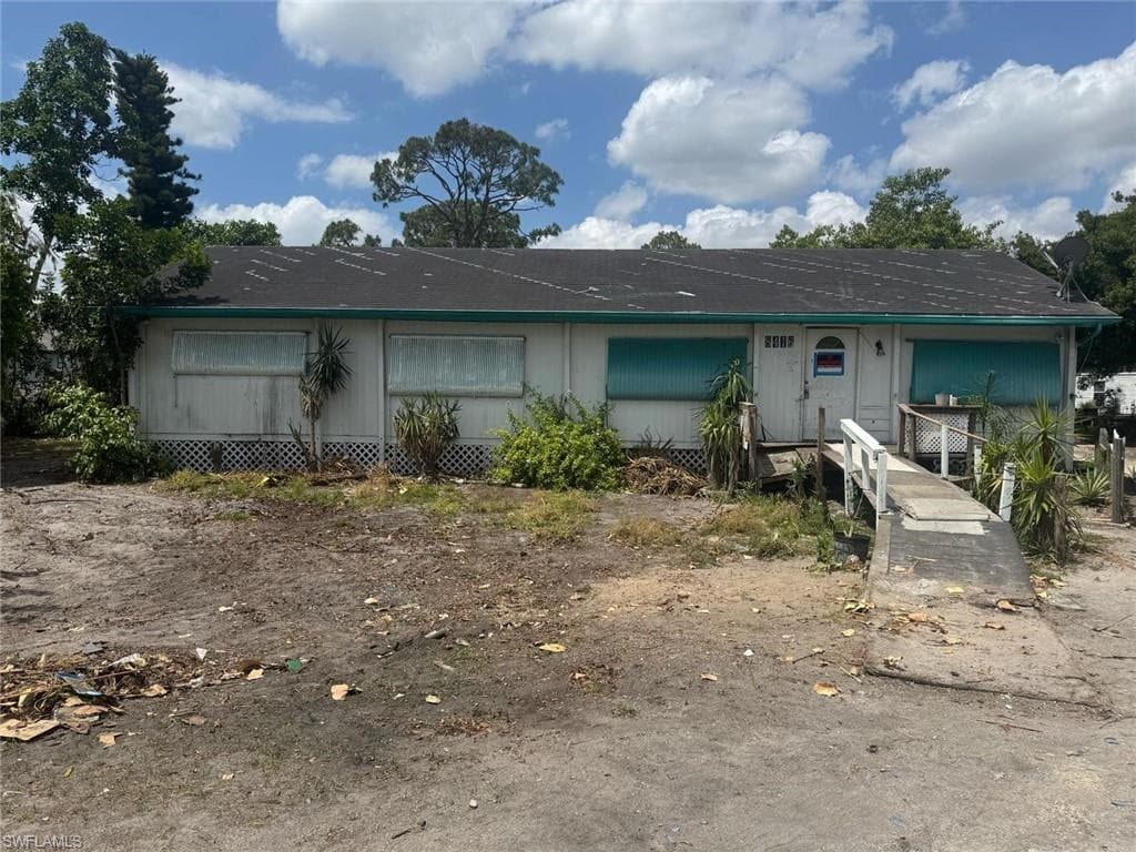 8416 Tolles DR NORTH FORT MYERS, FL 33917