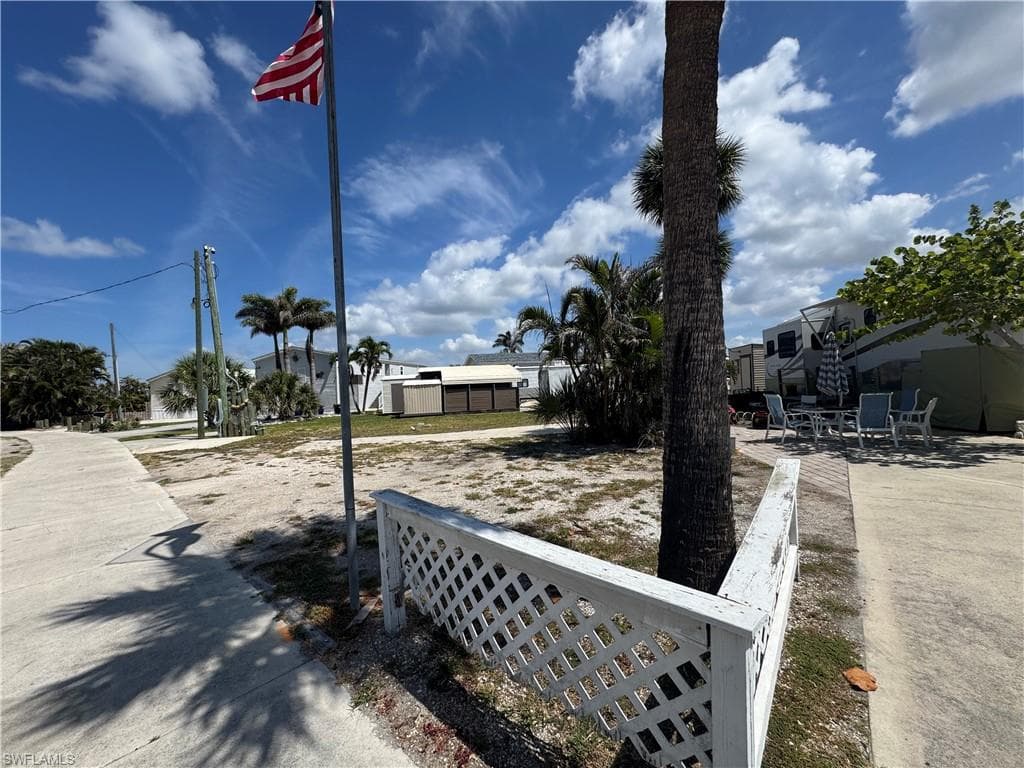 1599 Main ST FORT MYERS BEACH, FL 33931