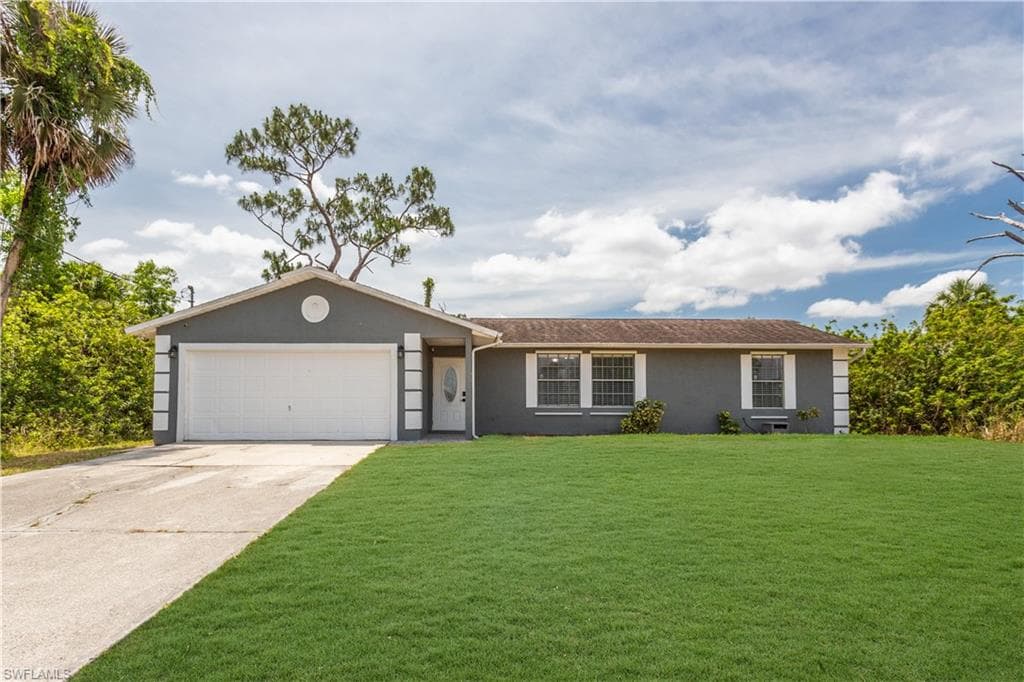 3113 25th ST W LEHIGH ACRES, FL 33971