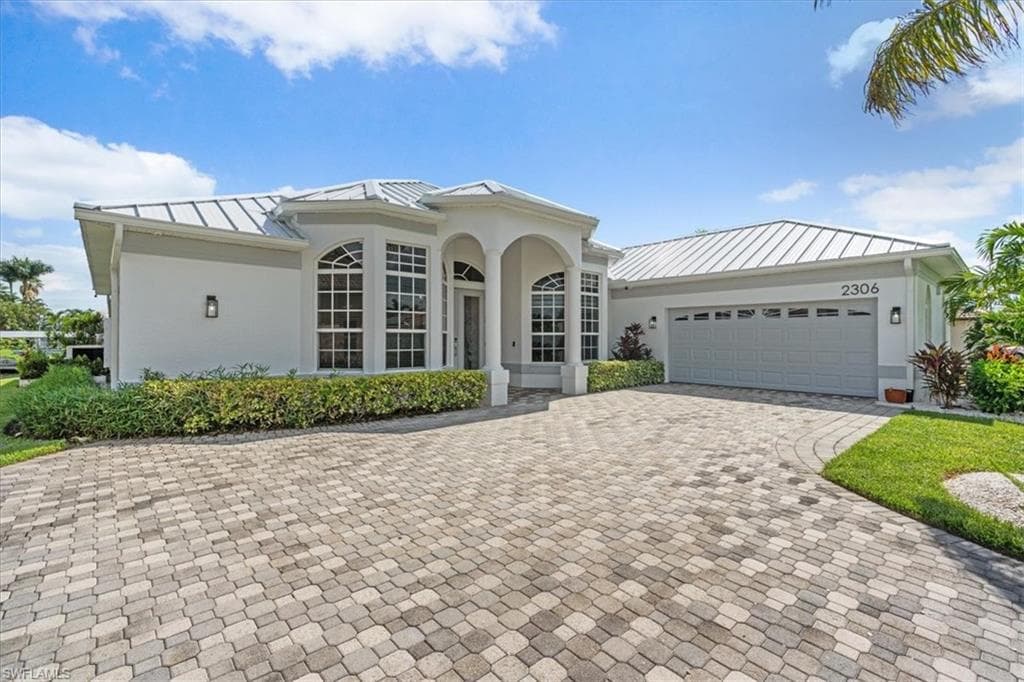 2306 SW 51st ST CAPE CORAL, FL 33914