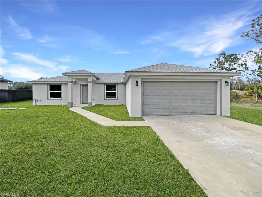 926 Anaconda AVE S LEHIGH ACRES, FL 33974