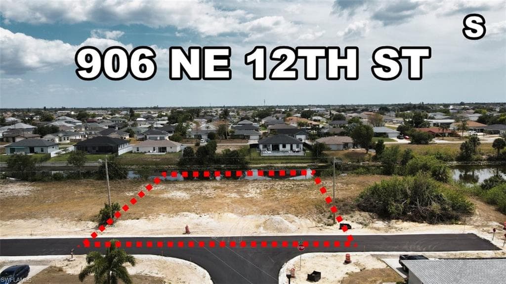 906 NE 12th ST CAPE CORAL, FL 33909
