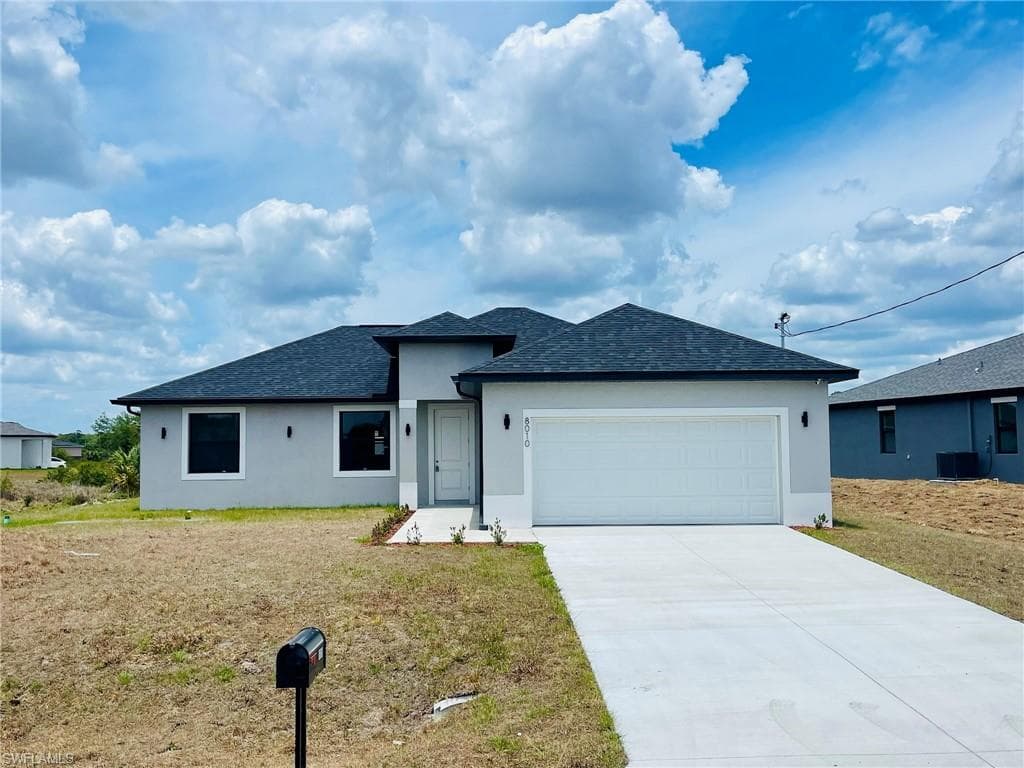 8010 PIPER LN LABELLE, FL 33935