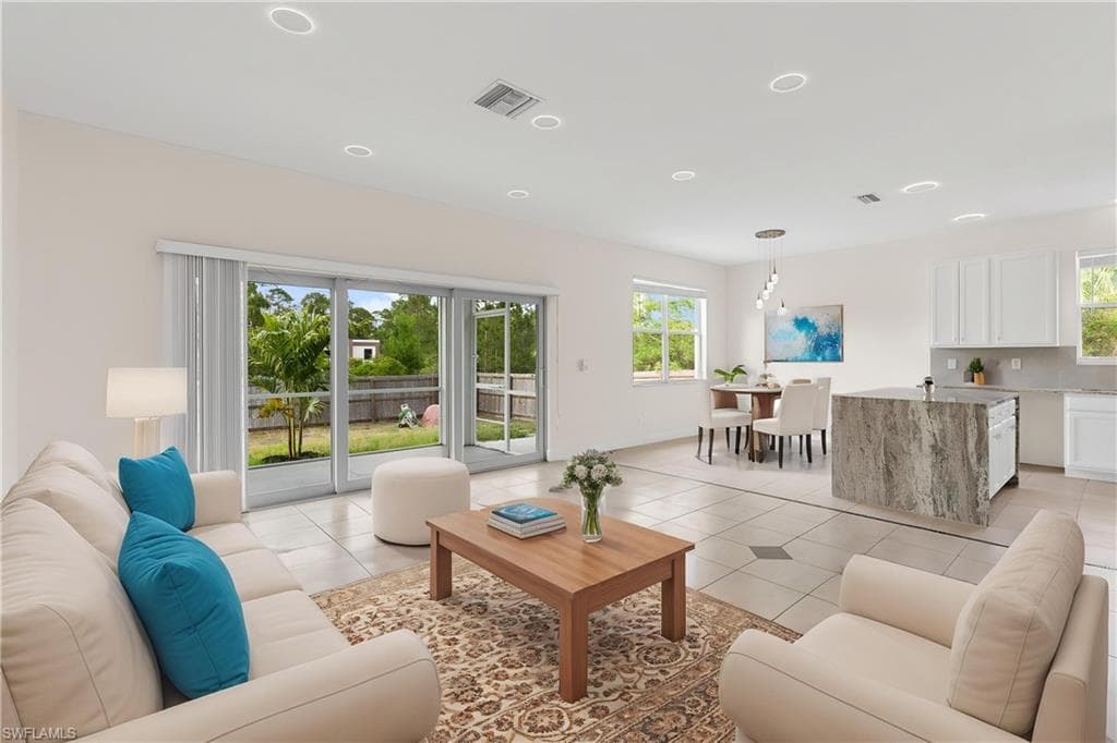 749 Central ST E LEHIGH ACRES, FL 33974