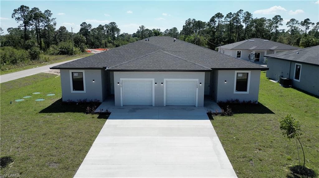 1267 HILLCREST ST E LEHIGH ACRES, FL 33974