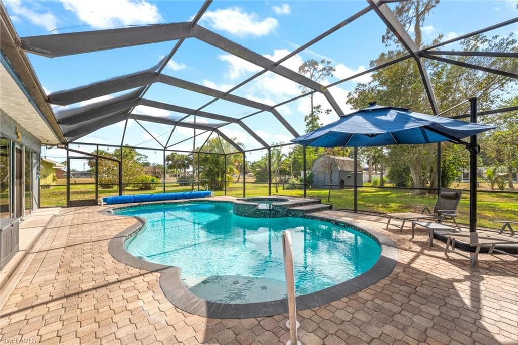 203 Lake AVE LEHIGH ACRES, FL 33936