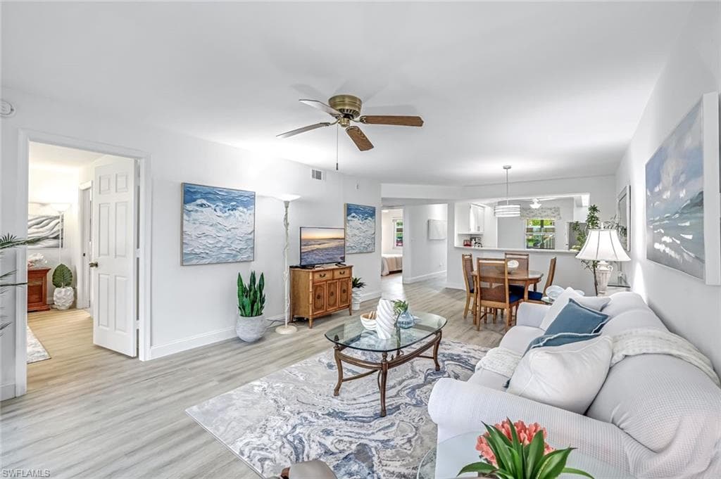 2350 Crown Pointe BLVD F131 NAPLES, FL 34112