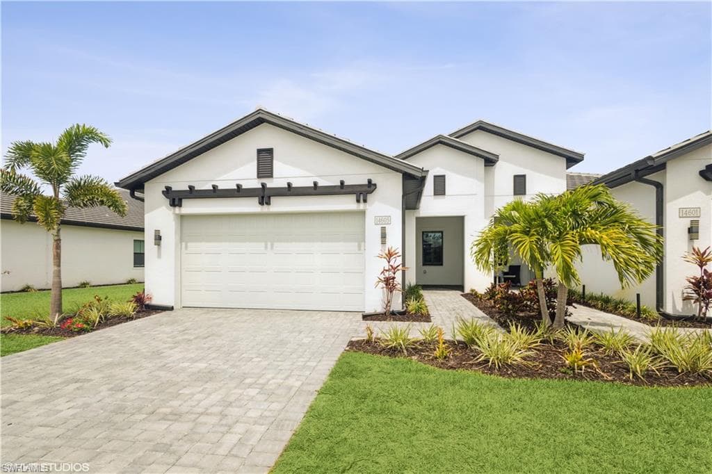 14605 Kingfisher LOOP NAPLES, FL 34120