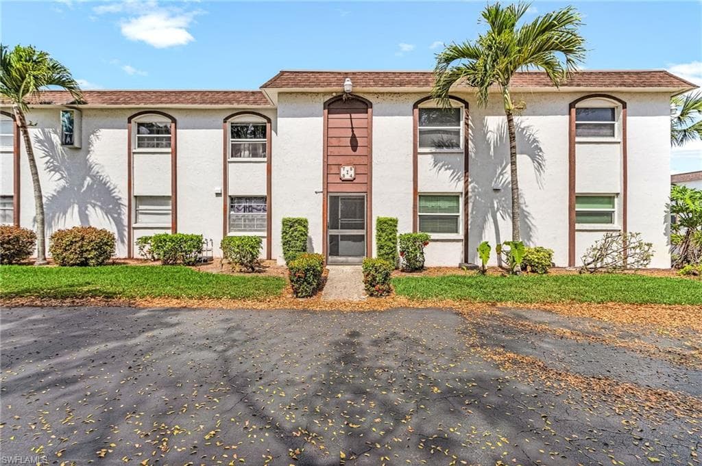 2828 Jackson ST I-4 FORT MYERS, FL 33901