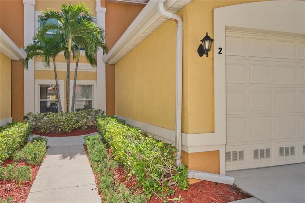 11807 Bayport LN 202 FORT MYERS, FL 33908