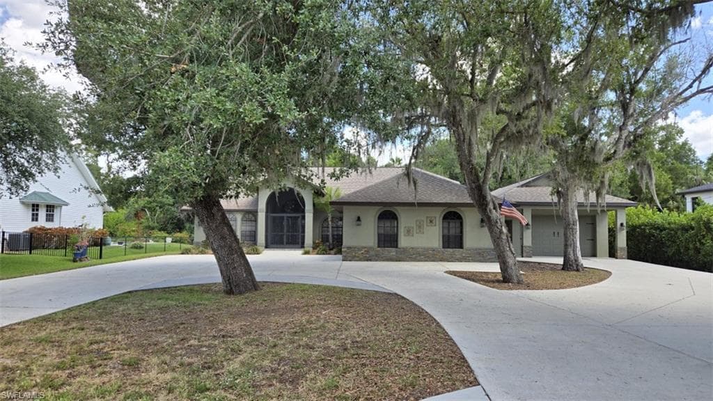 7311 Sean LN NORTH FORT MYERS, FL 33917